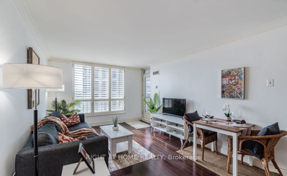 55 Harrison Garden Blvd 703