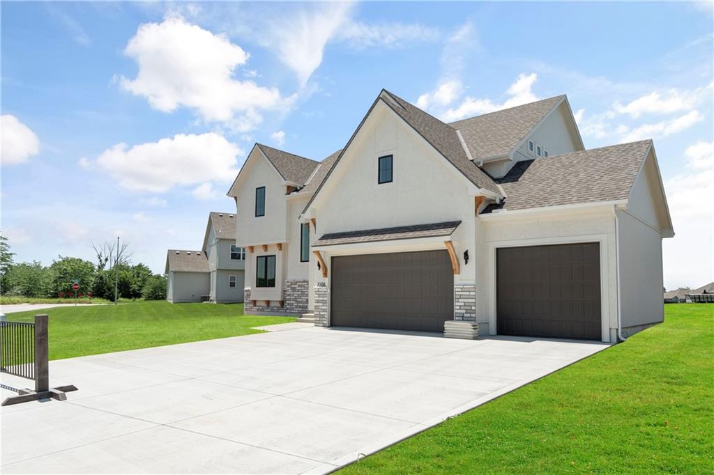 2008 NE Bluestone Drive