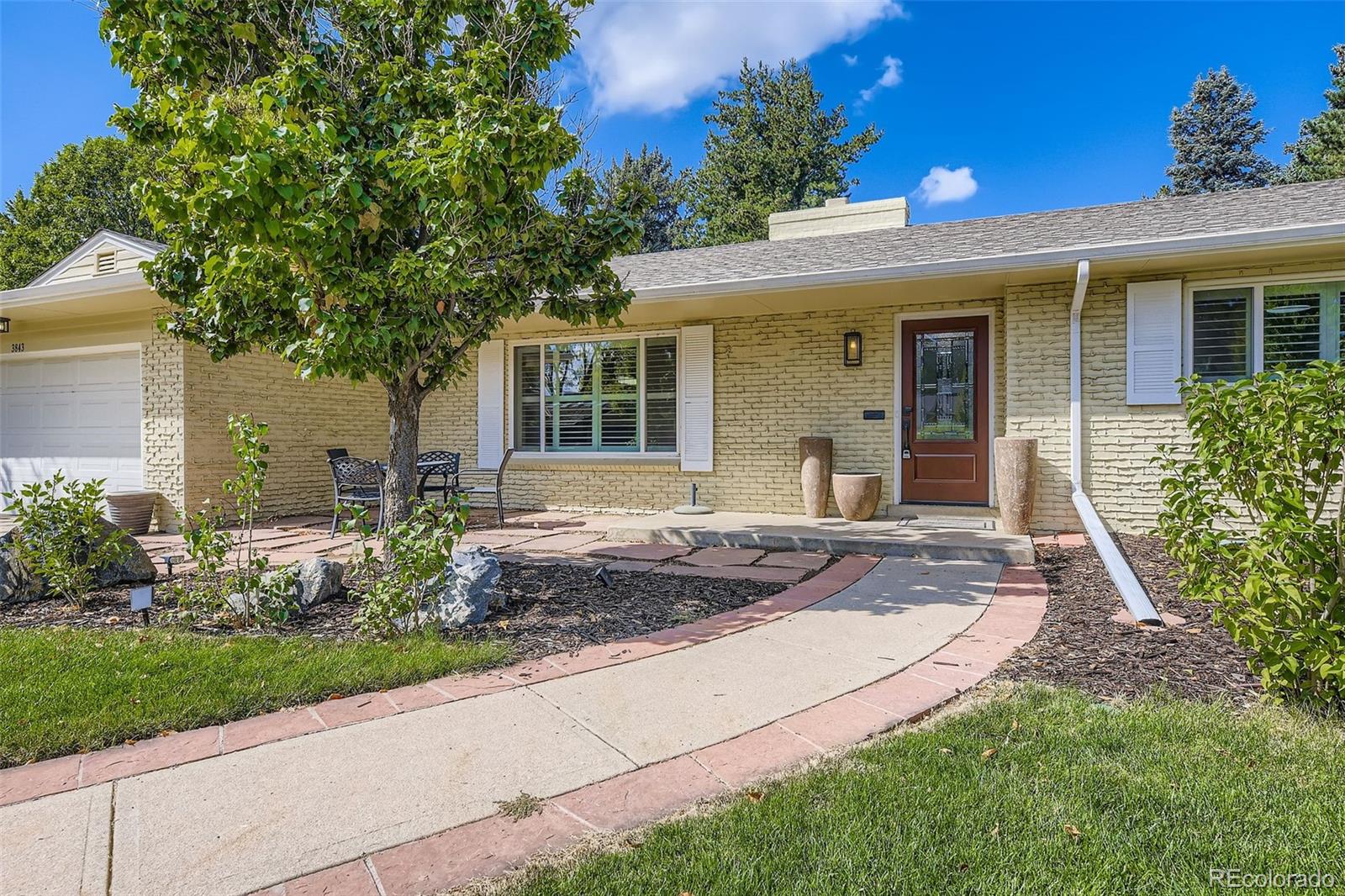 3843 S Elm Street