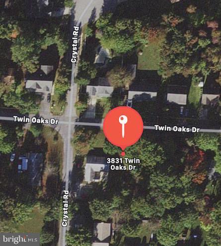 3831 Twin Oaks Drive