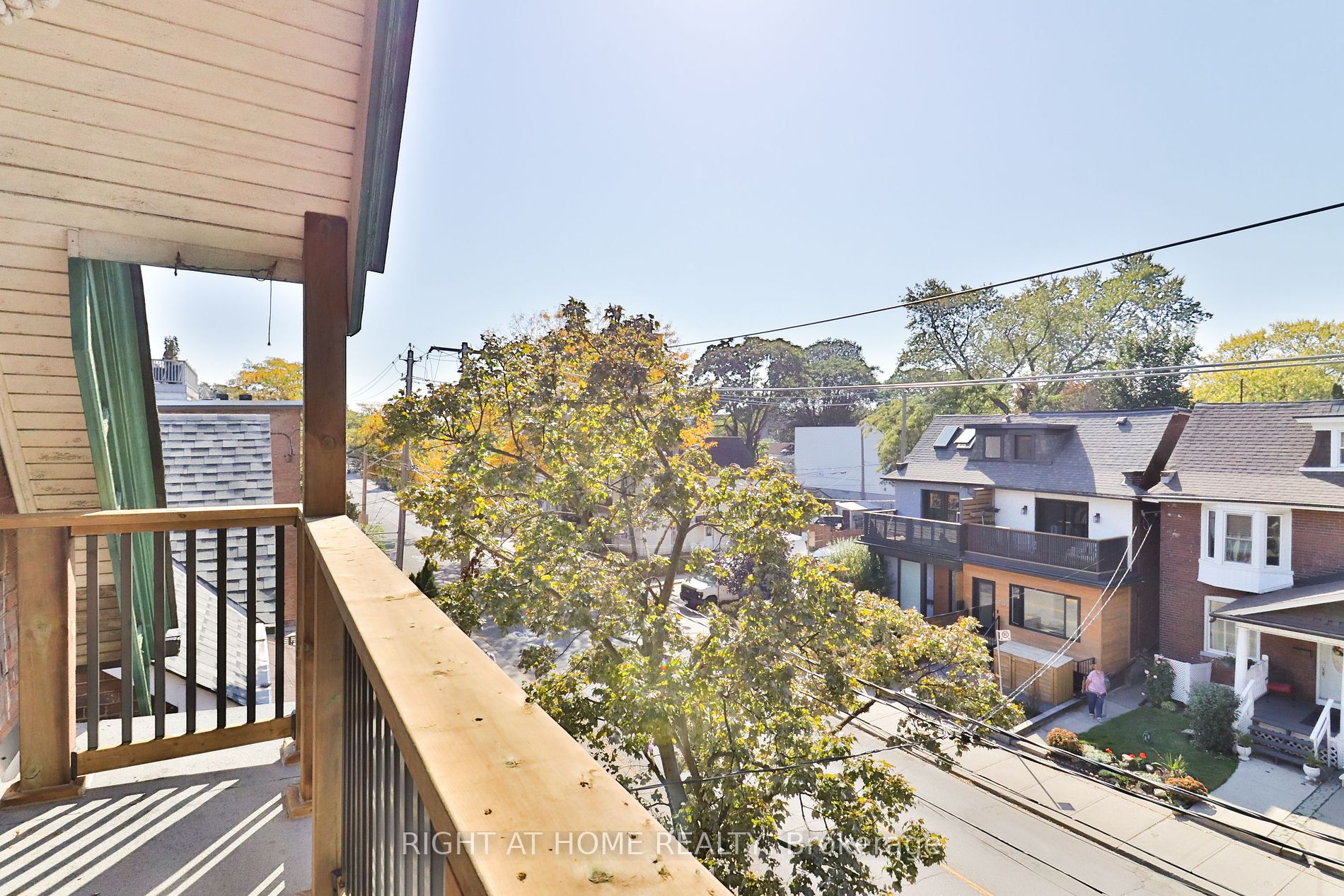 45 Brock Ave