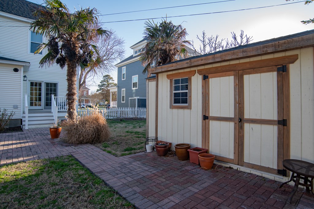 609 Monroe Ave 247