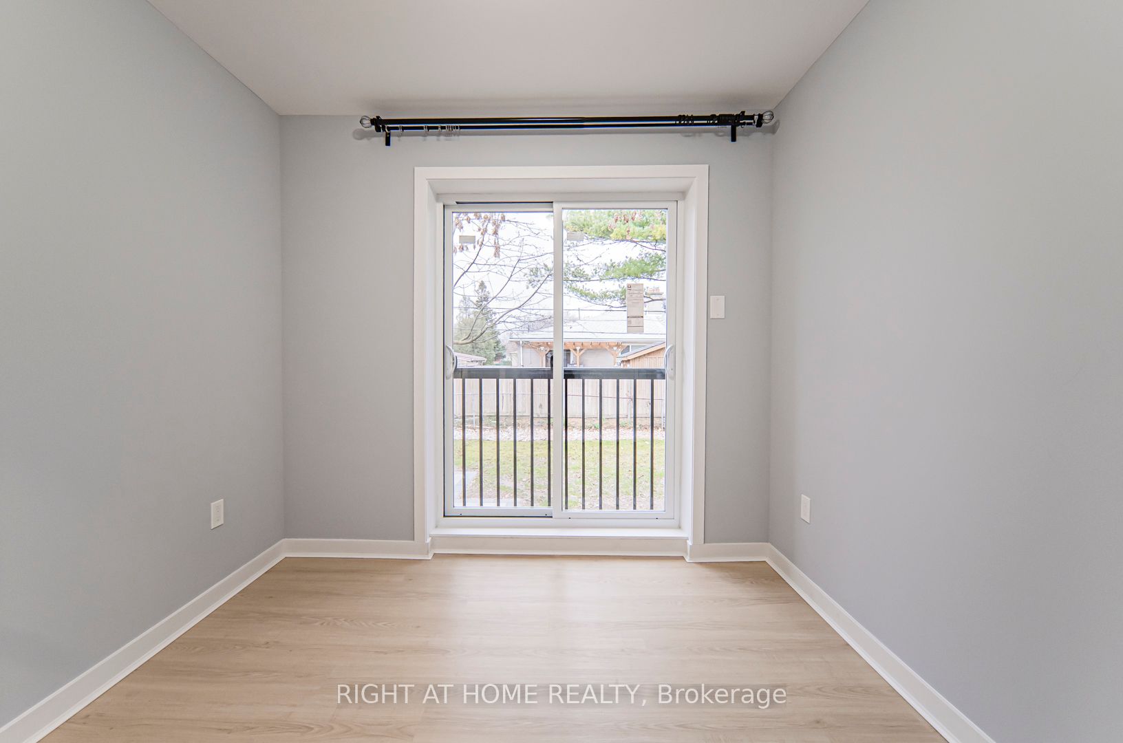 250 Beechy Dr Main Fl