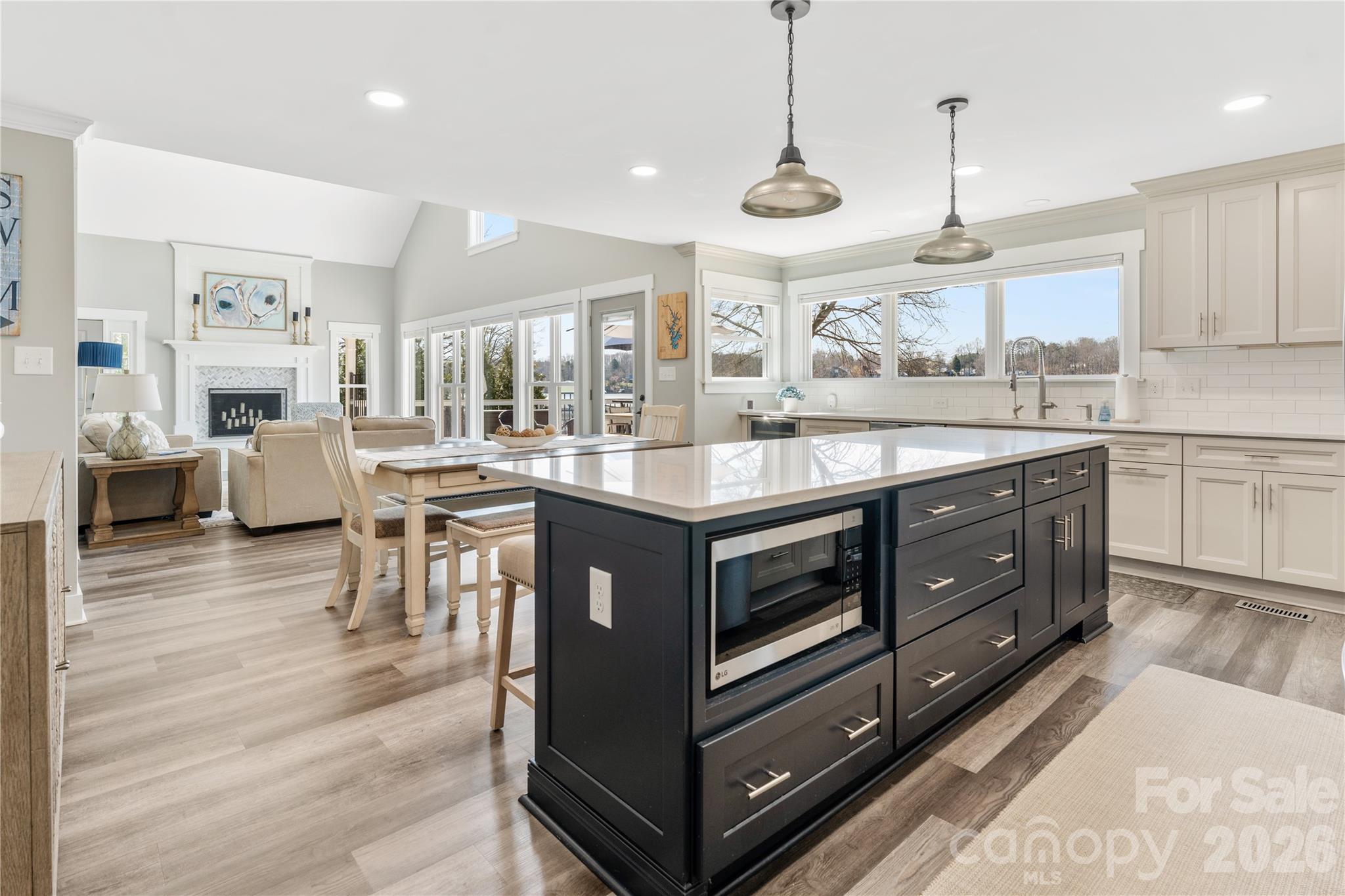 6852 Locke Drive