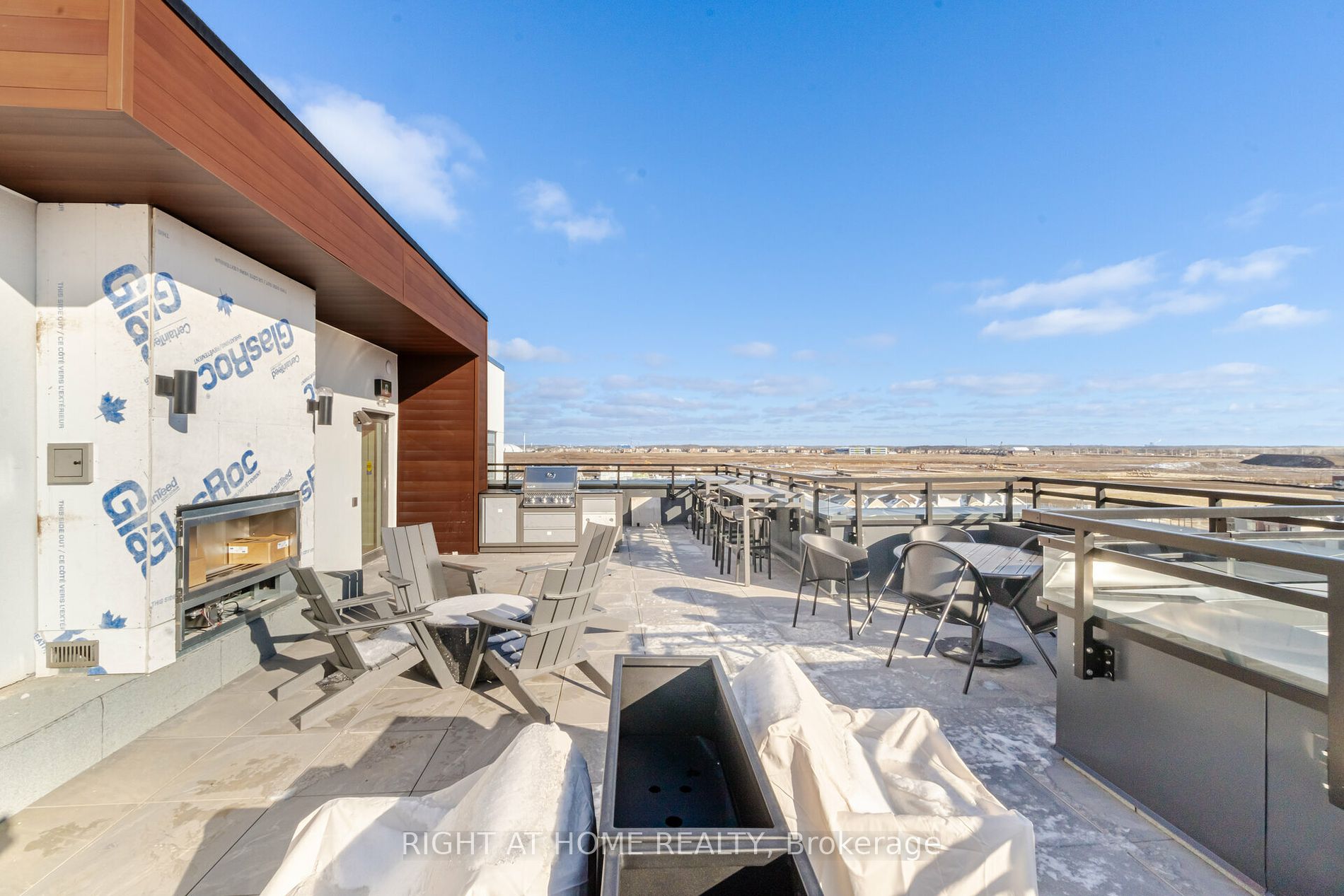 460 S Gordon Krantz Ave 213