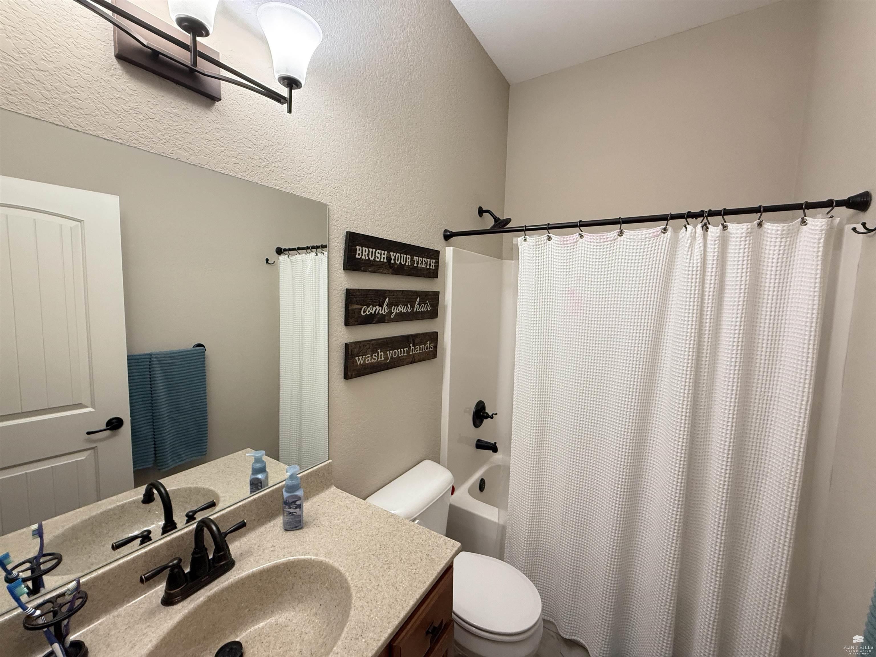 9946 Rosemary Lane