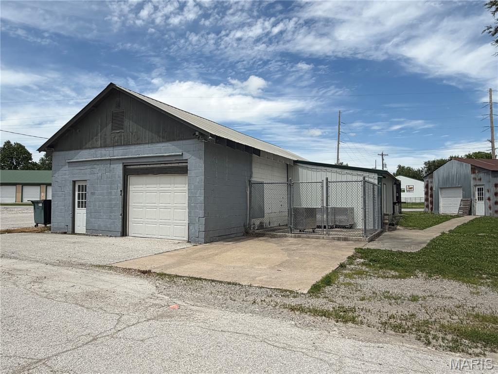 105 E Lamb Street