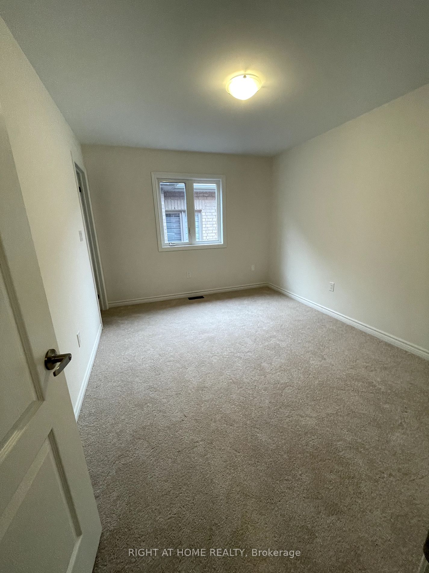 28 Valleo St