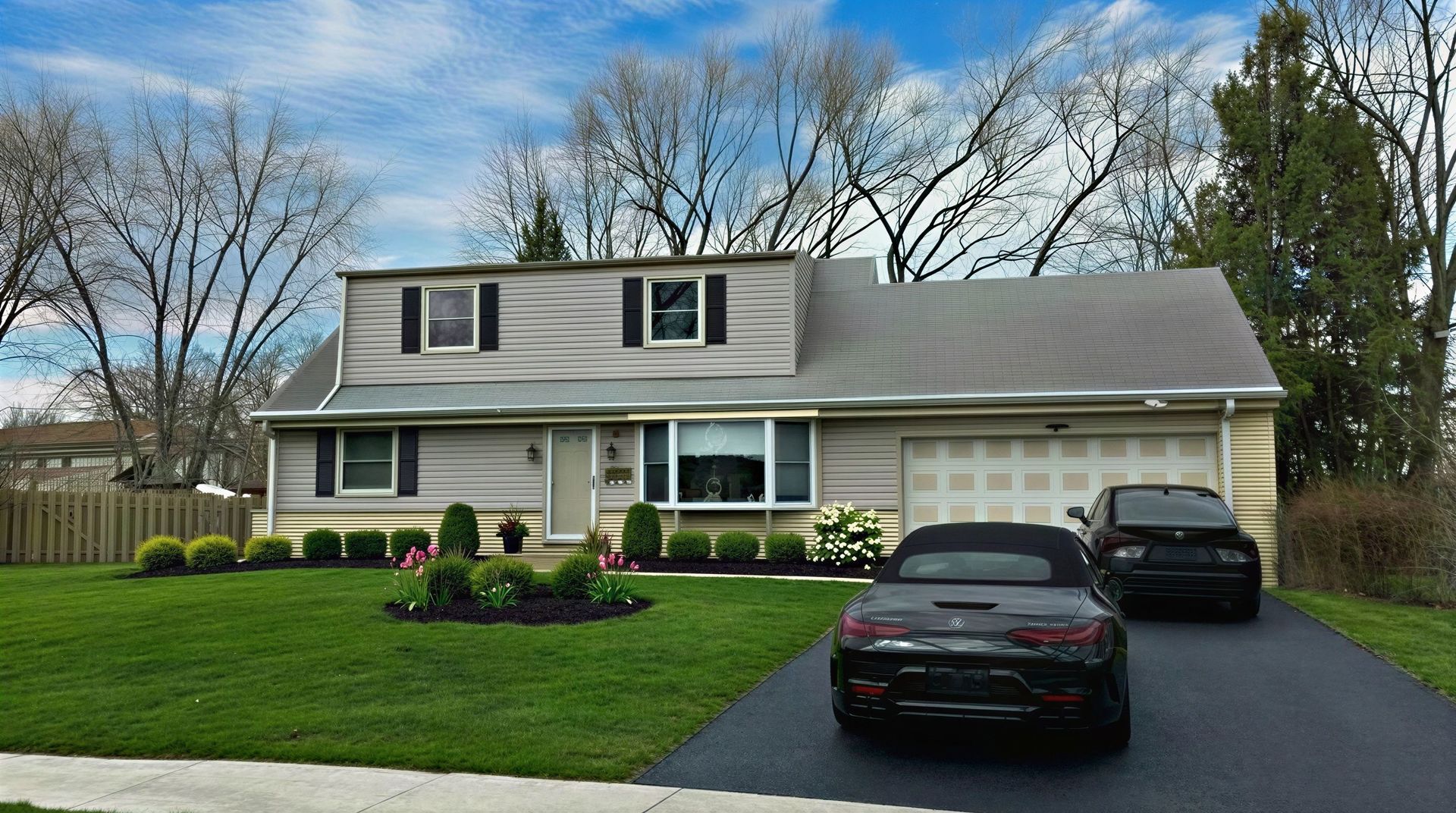 ********* AMAZING LOCATION in NEED of some TLC!!!!  ******  Two-Story Home  ******* TUCKED INTO a QUIET CULDESAC ***** ON an OVERSIZED 1/3+ ACRE LOT ****** IN DESIRABLE BUFFALO GROVE!!!  ****** EAT-IN KITCHEN *  ********** A LARGE BAY WINDOW FILLS the LIVING ROOM with NATURAL LIGHT!!! ******  FLEXIBLE FLOORPLAN * INCLUDES 2 MAINLEVEL BEDROOMS * newer Bath * IDEAL for GUESTS, OFFICE, or STUDY ********** THE 2nd LEVEL OFFERS ADDITIONAL 2 BEDROOMS !!!!! ******* OPTIONS to SUIT a VARIETY of NEEDS!!!!  *************  ********** ENJOY the HUGE, PARKLIKE FENCED BACKYARD with MATURE TREES and PATIO - PERFECT for ENTERTAINING, PLAY, or PETS!!!! ***************  FULL unfinished BASEMENT PROVIDES ABUNDANT STORAGE, WORKSHOP SPACE, and FUTURE FINISHING POTENTIAL!!!  ******************  PRIME LOCATION!!!! * TOP-RATED SCHOOL DISTRICTS * PARKS * SHOPPING and COMMUNITY AMENITIES!!!!! ***** AMAZING OPPORTUNITY TO OWN on ONE of the PREMIUM LOTS in the AREA!!!!!!! *************** FYI....MORE PICS to COME!!! *****