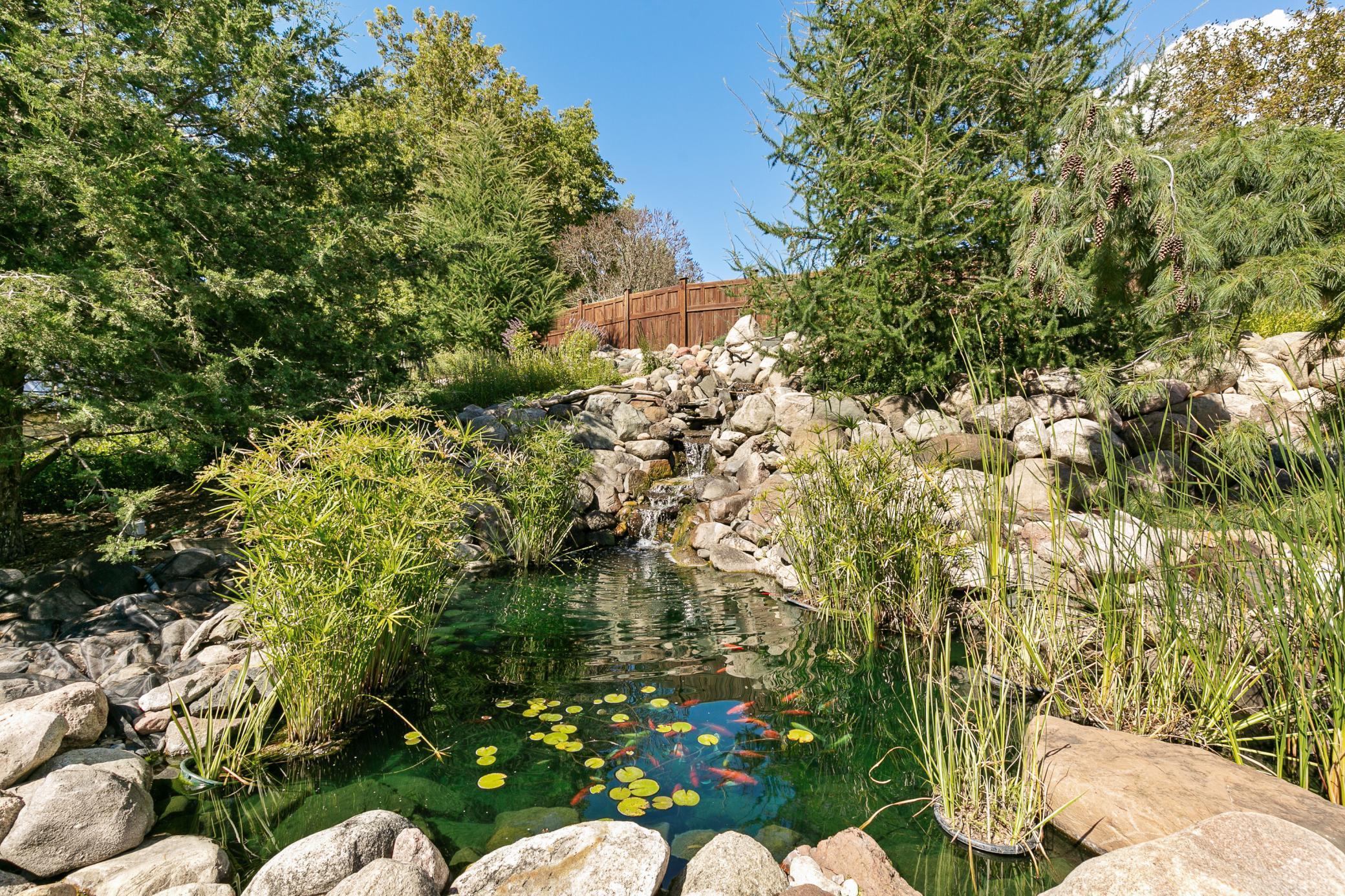 20942 Marshfield Circle