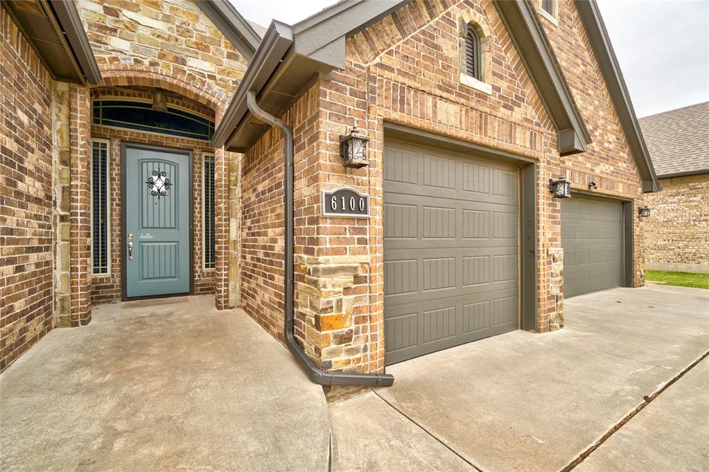 Welcome to 6100 Northwest 154th Street, a unique and modern home located in the desirable area of Edmond, OK. This spacious house offers 4 bedrooms and 3 bathrooms, providing ample space for your needs. The modern kitchen is perfect for those who love to cook and entertain, with its sleek design and top-of-the-line appliances. Cozy up by the fireplace on chilly evenings, creating a warm and inviting atmosphere. The house's unique features make it stand out from the rest, giving it a one-of-a-kind charm. With its convenient location in Edmond, you'll have easy access to shopping, dining, and entertainment options. Don't miss the opportunity to make this house your home. Schedule a showing today and experience the comfort and style of 6100 Northwest 154th Street.
All HCO Leasing residents are enrolled in the Resident Benefits Package (RBP) for $55.00/month which
includes liability insurance, credit building to help boost the resident’s credit score with timely rent
payments, HVAC air filter delivery (for applicable properties), our best-in-class resident rewards program,
on-demand pest control, and much more! More details upon application.