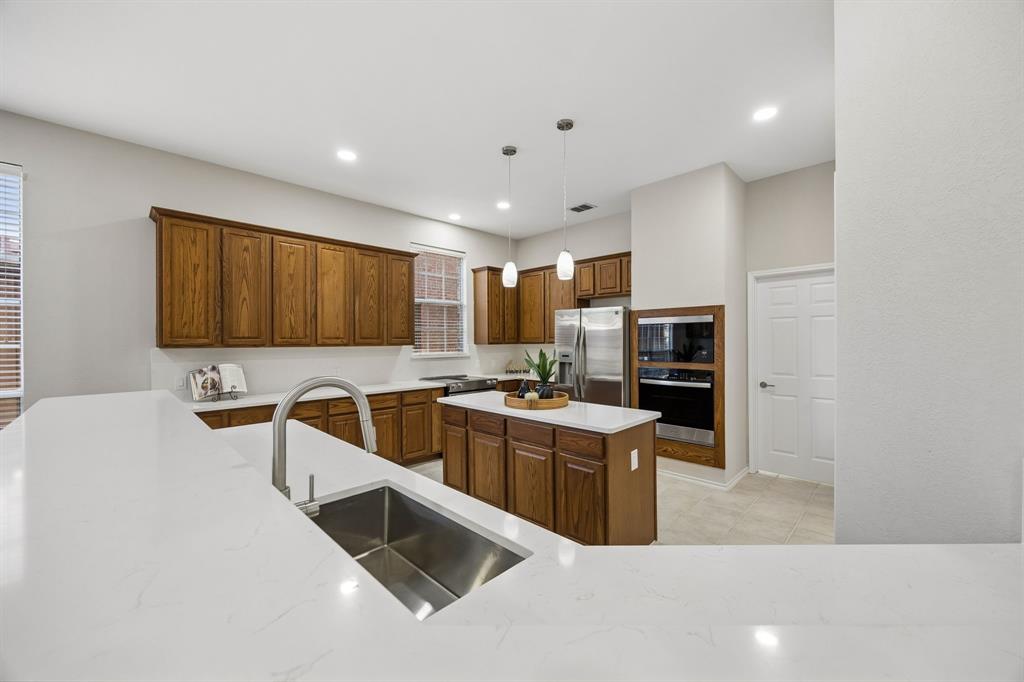 415 Mainsail Drive