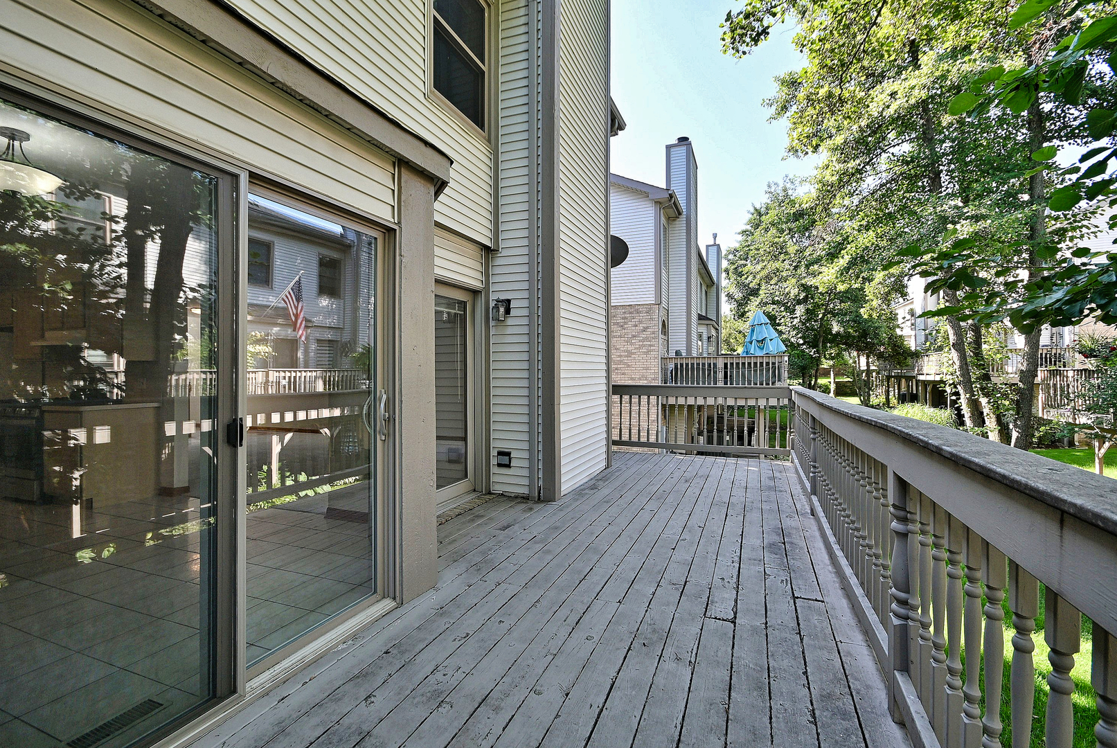 148 Schiller Square