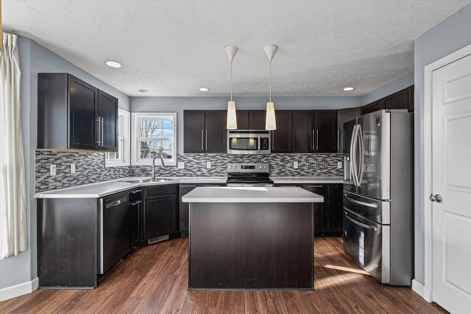 3905 Brookfield Drive