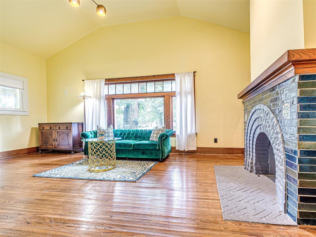701 NW 21st Street
