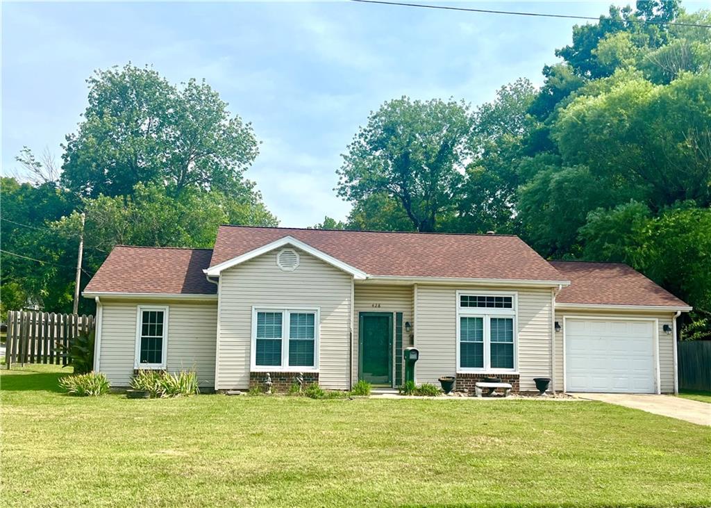 Nevada Real Estate 428 W Sycamore Street MO 64772 149,900