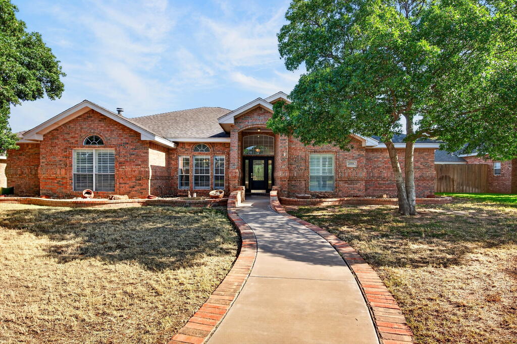 GORGEOUS DESIGNER-INSPIRED UPDATES SHINE THROUGHOUT THIS SPACIOUS 4-BED, 3.5-BATH HOME WITH 2 LIVING AND 2 DINING AREAS, INCLUDING FORMAL DINING AND A COMFORTABLE DEN! BEAUTIFUL HARDWOOD FLOORING FLOWS INTO THE COMPLETELY REMODELED KITCHEN FEATURING A GAS COOKTOP, QUARTZ COUNTERS AND EYE-CATCHING DECORATIVE BACKSPLASH. UPDATED FIXTURES THROUGHOUT, PLUS GUEST ROOMS WITH JACK-AND-JILL BATH, UPDATED VANITIES, SINKS AND FAUCETS. STUNNING PRIMARY SUITE OFFERS A DOUBLE-SIDED FIREPLACE OPENING TO A SPA-LIKE BATH WITH GLASS WALK-IN SHOWER AND DUAL VANITIES. LARGE PATIO NEAR POOLS AND NEW PARK!