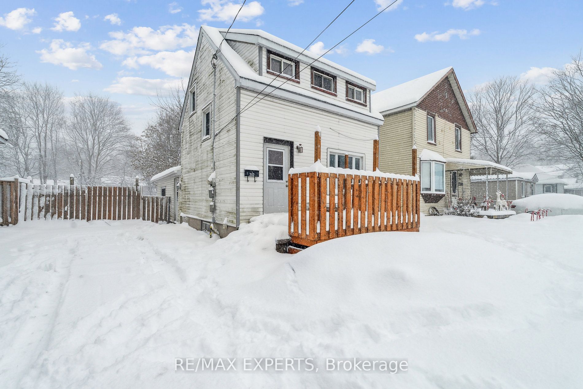 282 Gill St