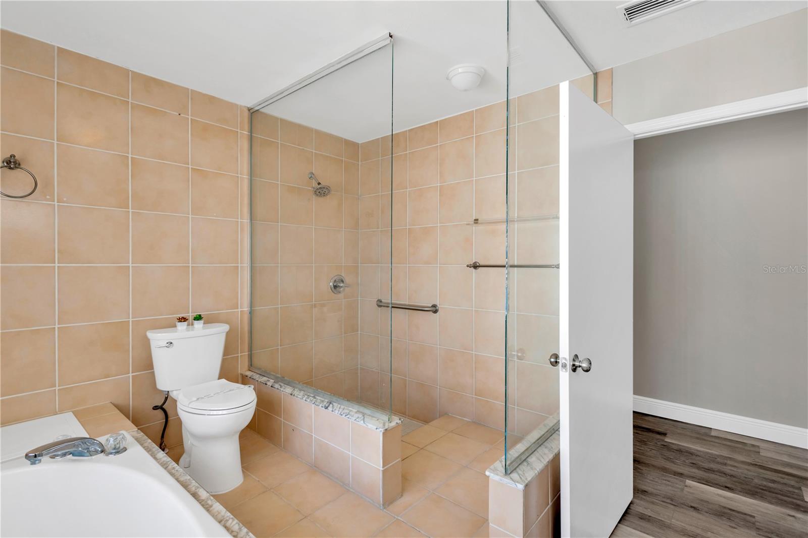 6817 Chippendale Court