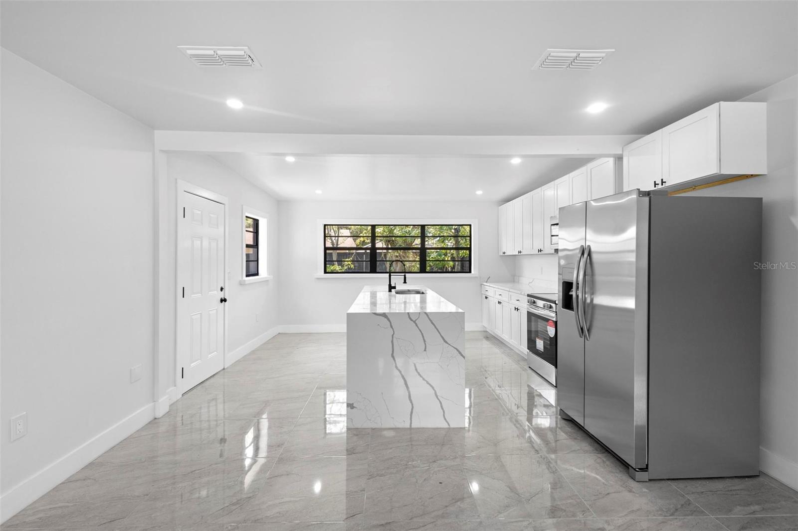 2675 Mimosa Lane