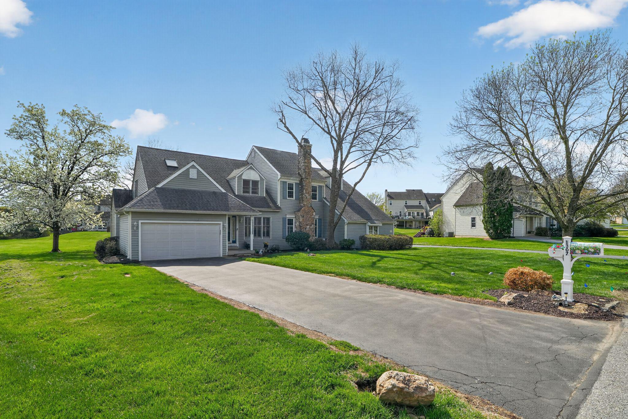1307 Harness Ln  
