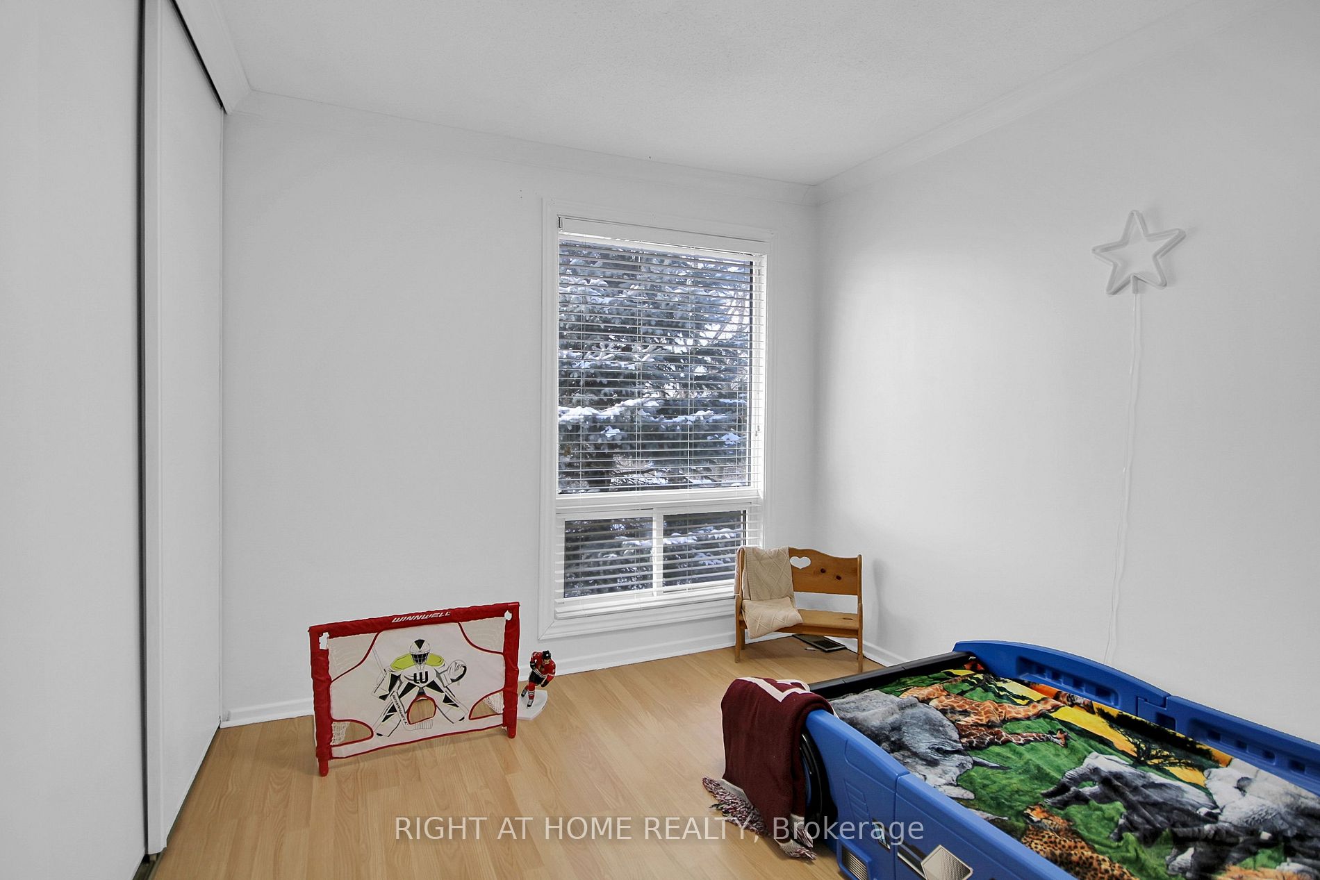 2126 Canberra Pl