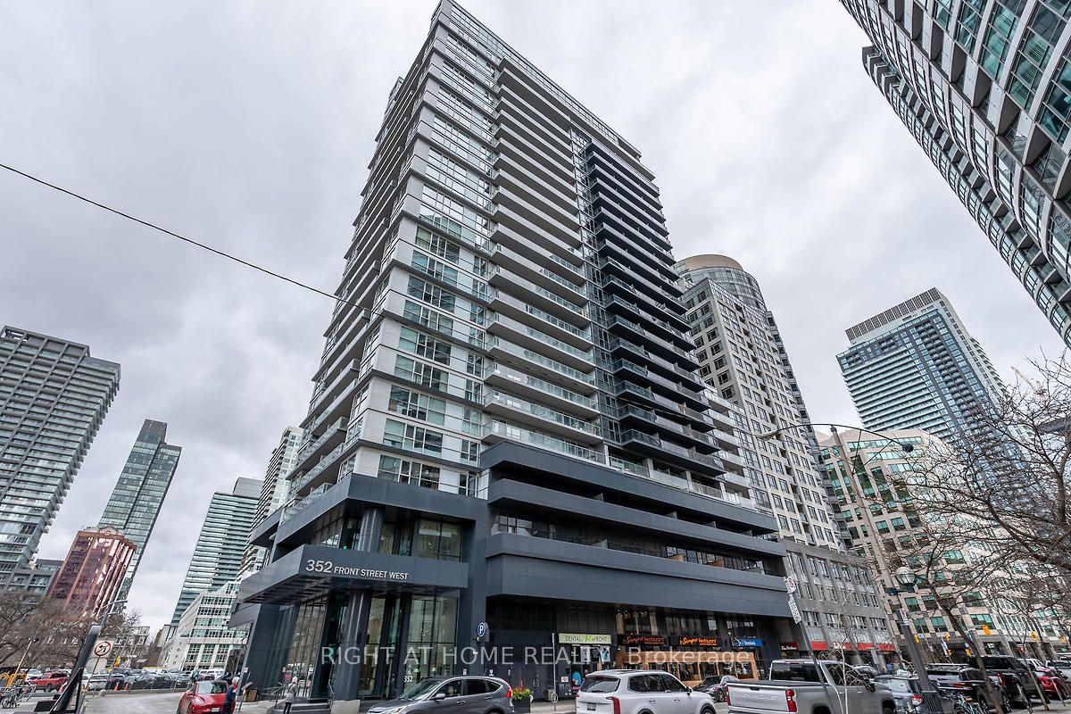352 W Front St 512