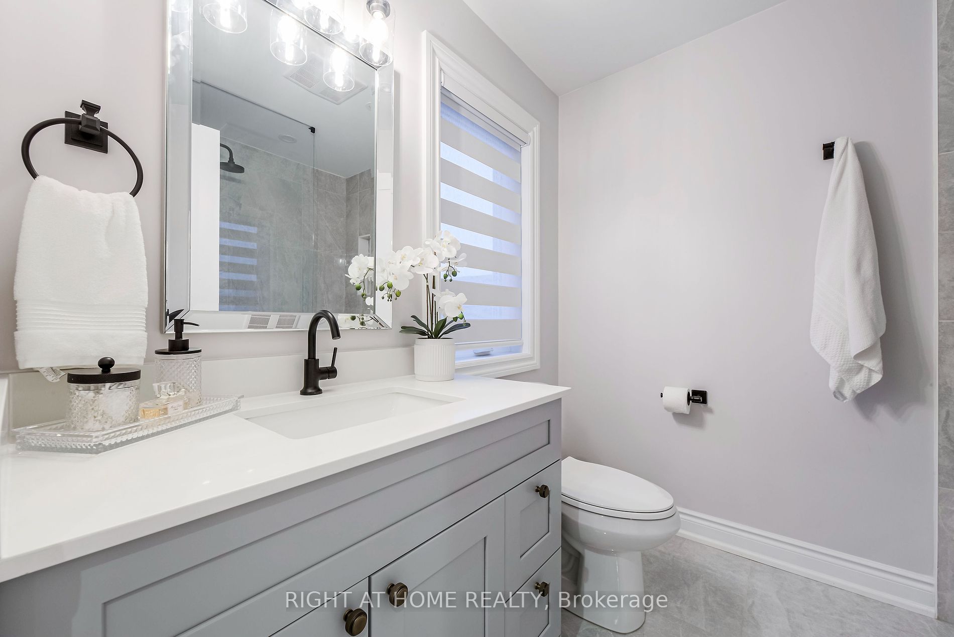 10 Little Rouge Circ