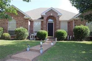Plano ISD Home located in Murphy!  Open floor plan features a spacious living room with fireplace with double  mantel that opens to the large kitchen with island and breakfast area.  This is the perfect family home. Community pool is just around the corner!  This will go quick.  Call to view today! No smoking inside property.  Rental ins. required. Pets Case by Case basis.