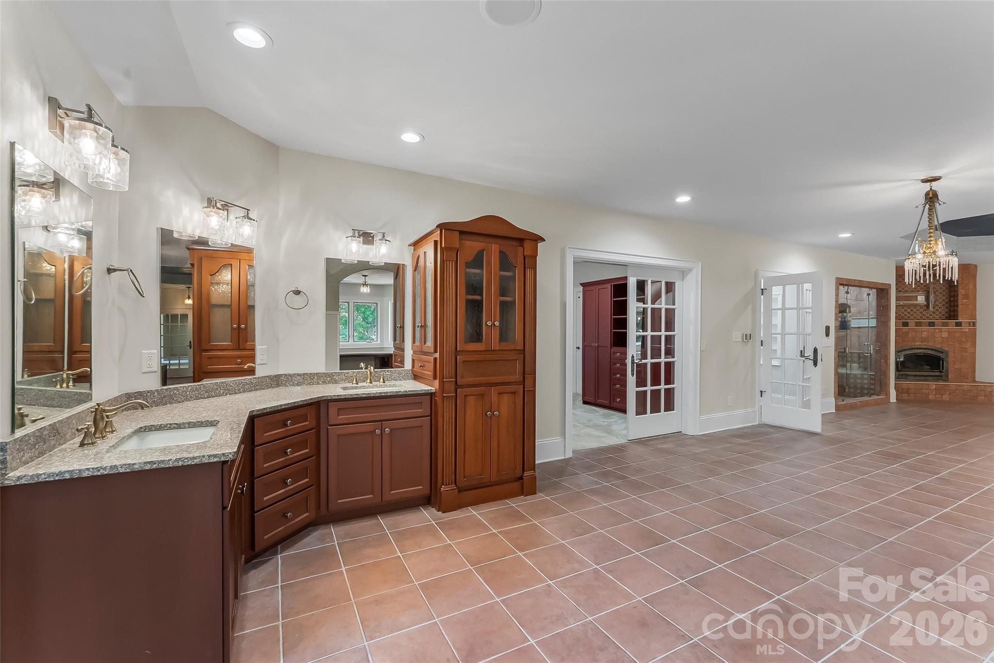 1090 Pearidge Road