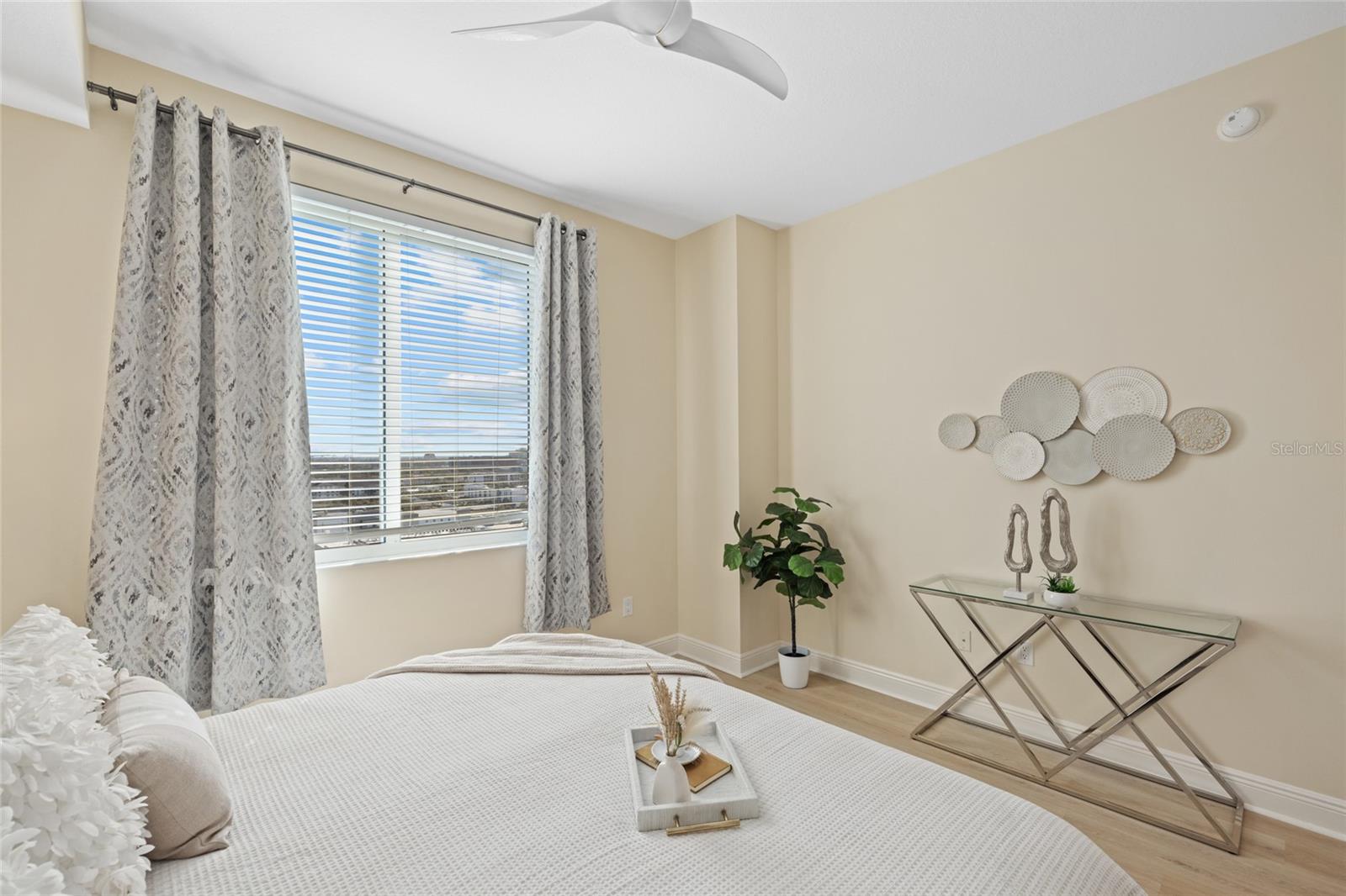 800 N Tamiami Trail 1512