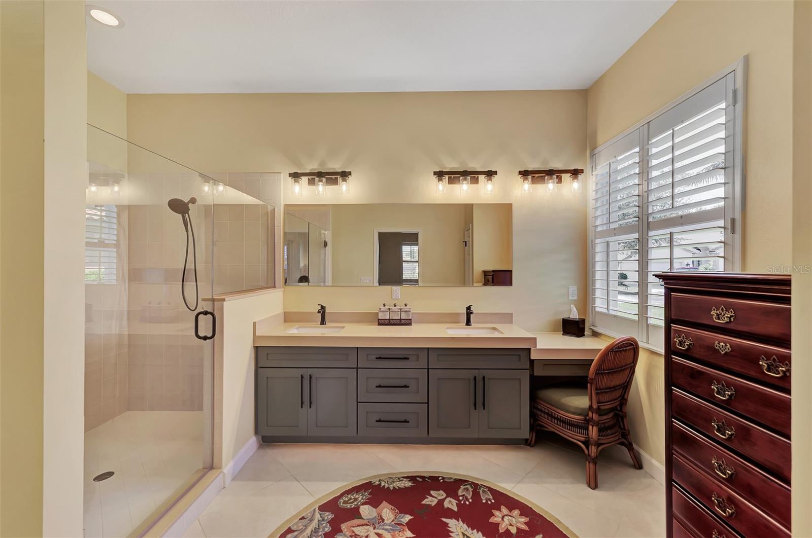 13335 Golf Pointe Drive