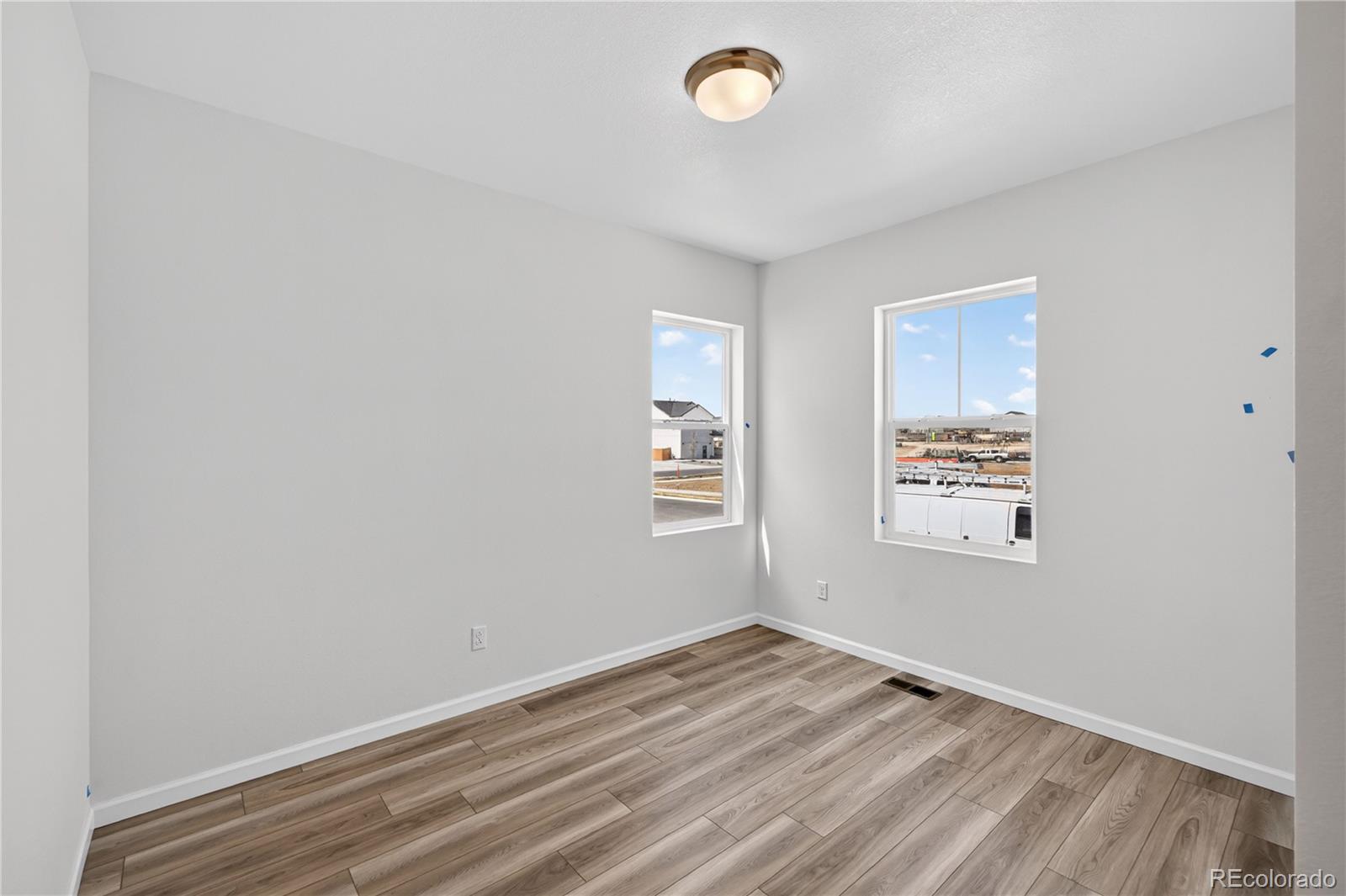 28430 E 4th Place
