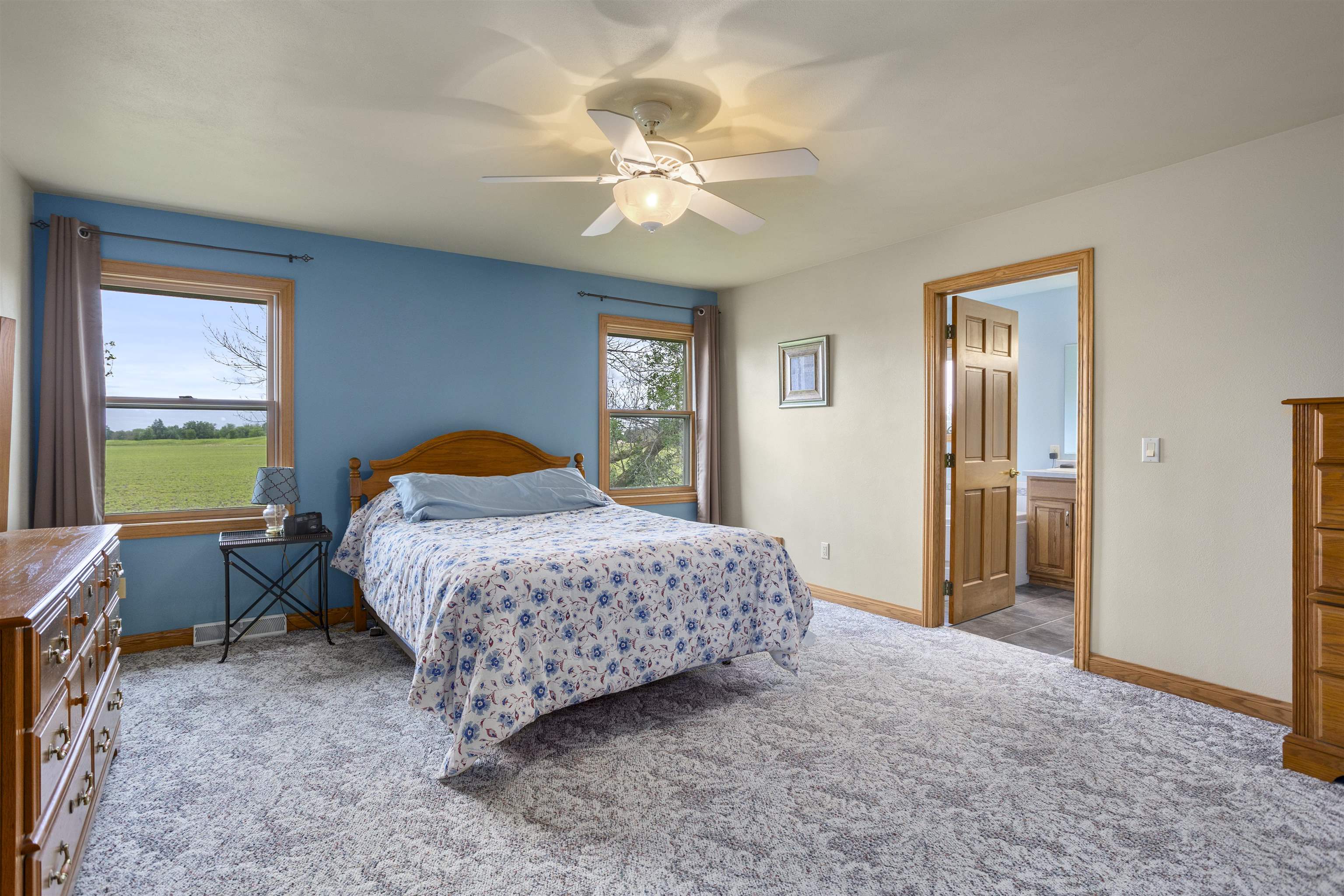 1501 E WYNDMERE Drive