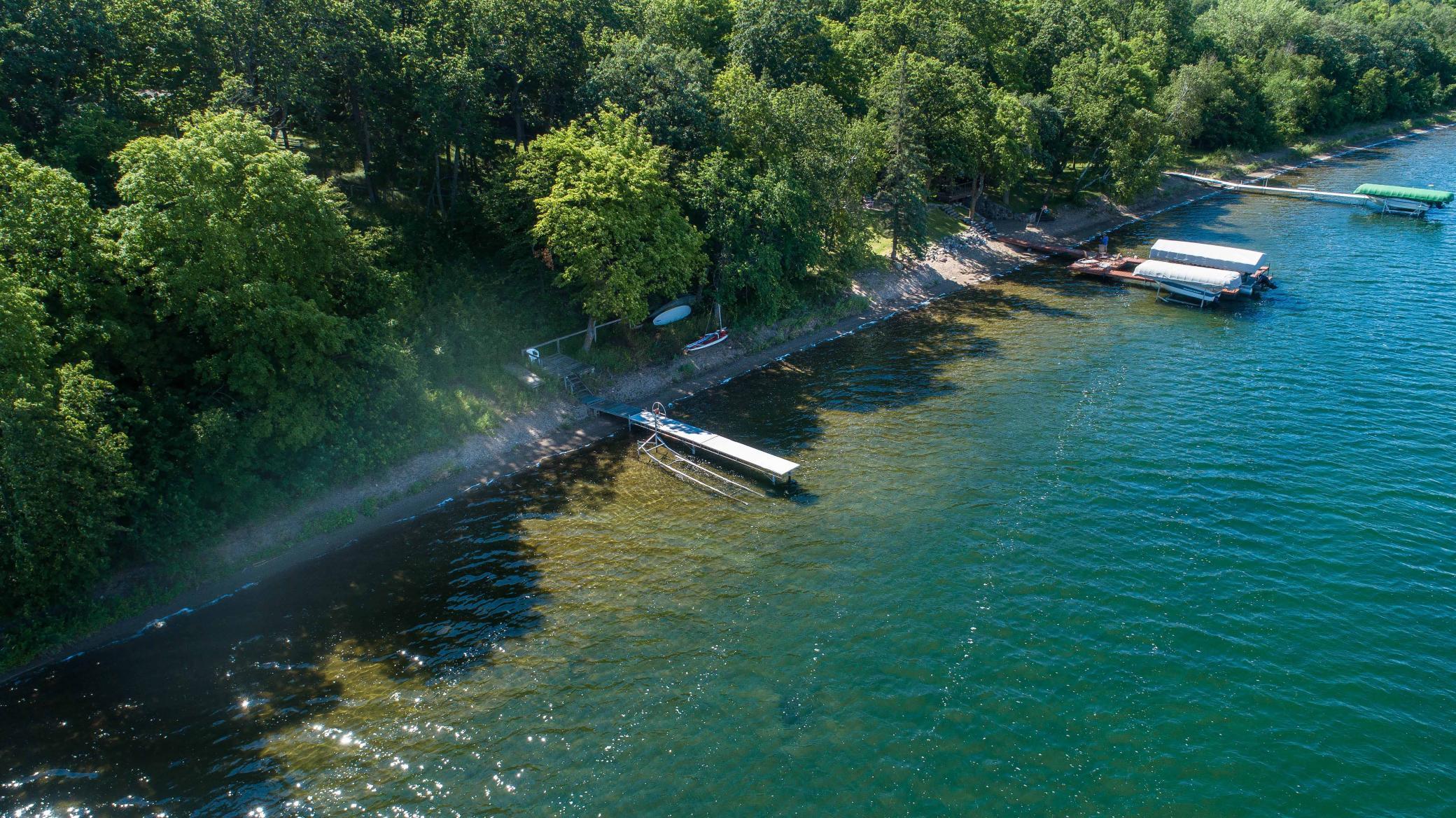 39060 Peninsula Lane