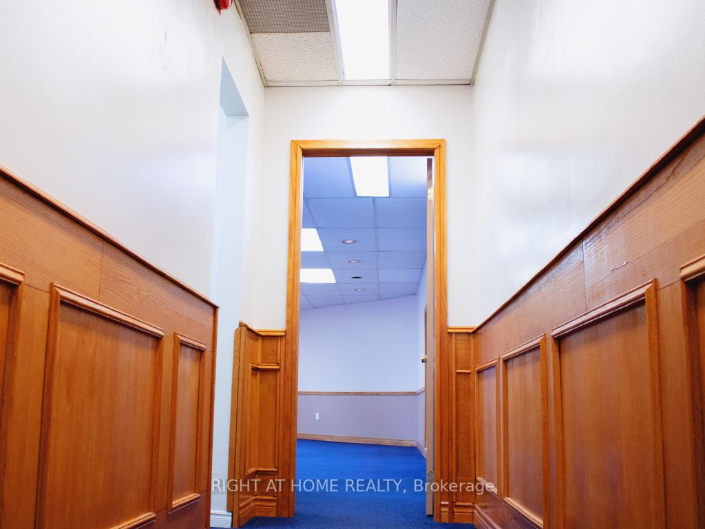 10 Harlech Crt 1