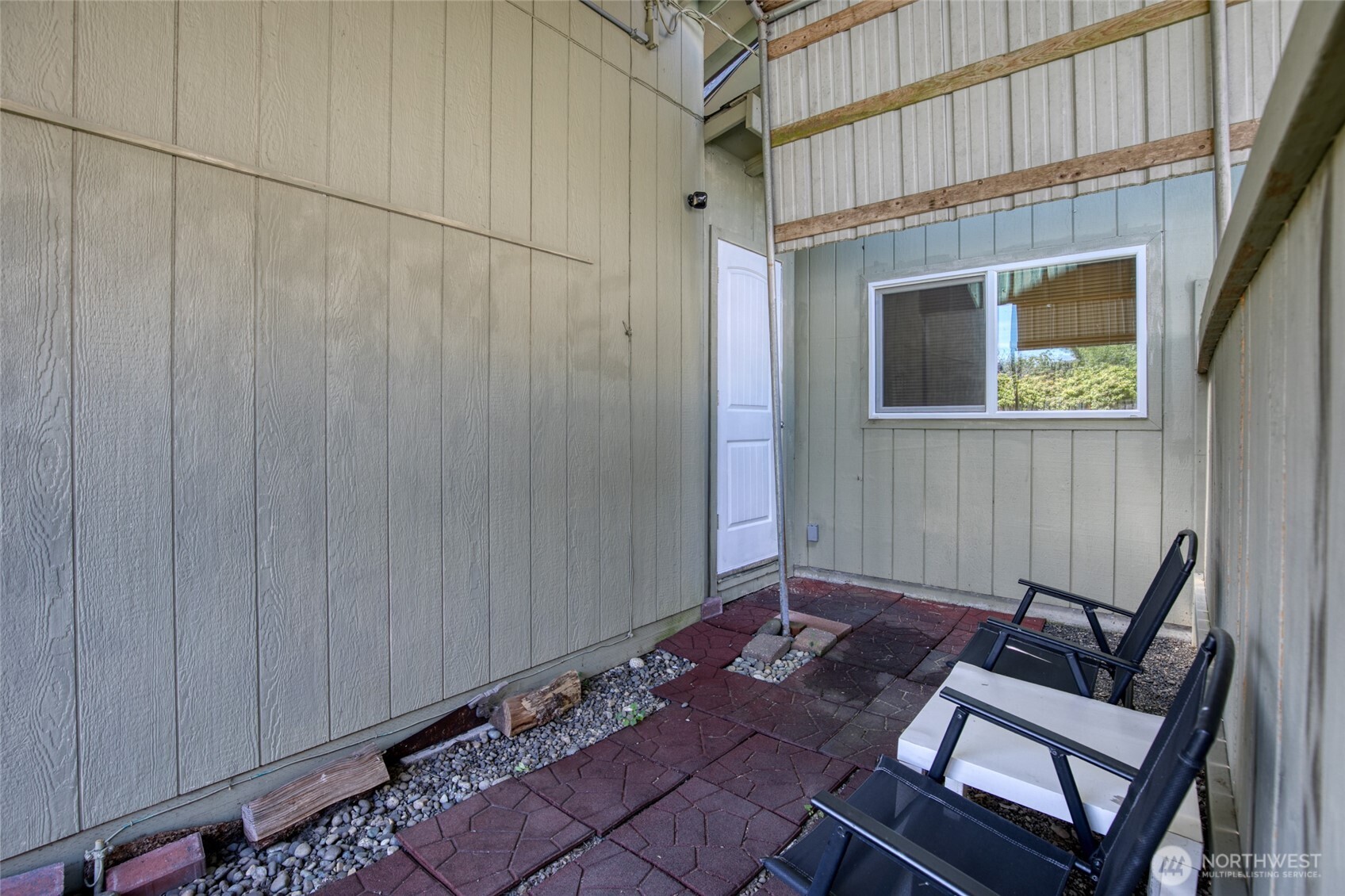 616 E Simpson Avenue