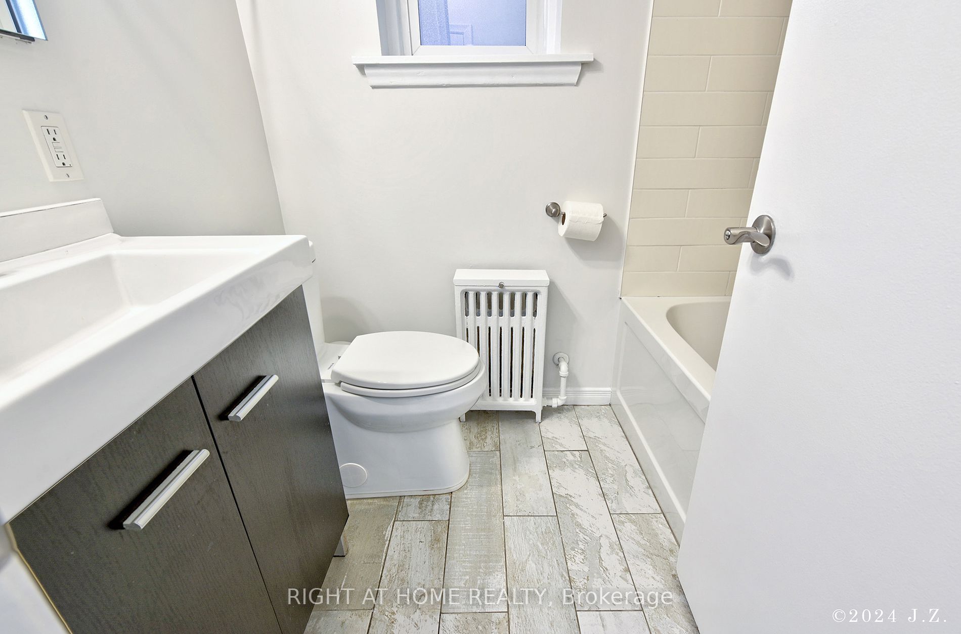41 Frankdale Ave L/Level