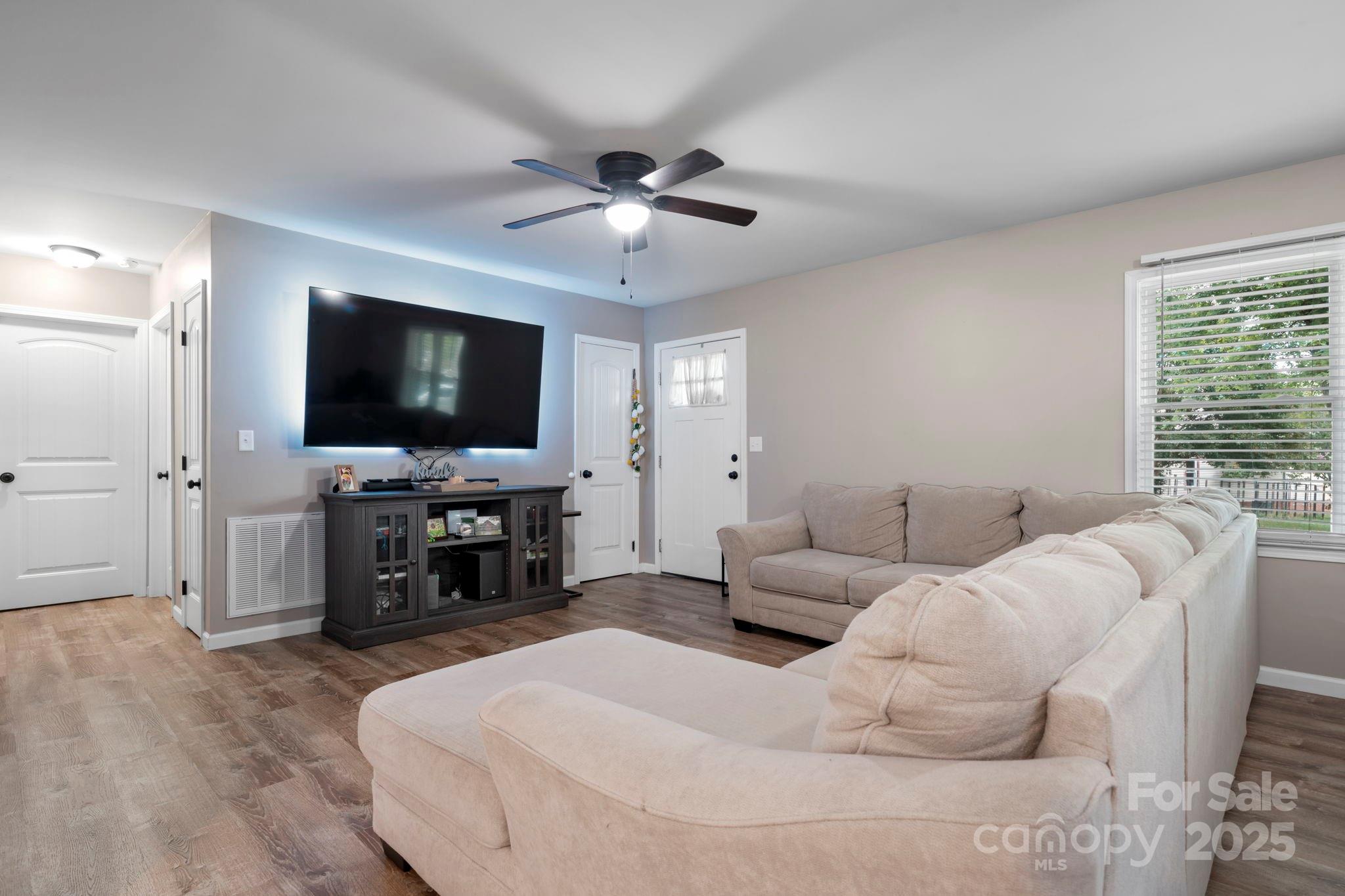 3 Mccall Place