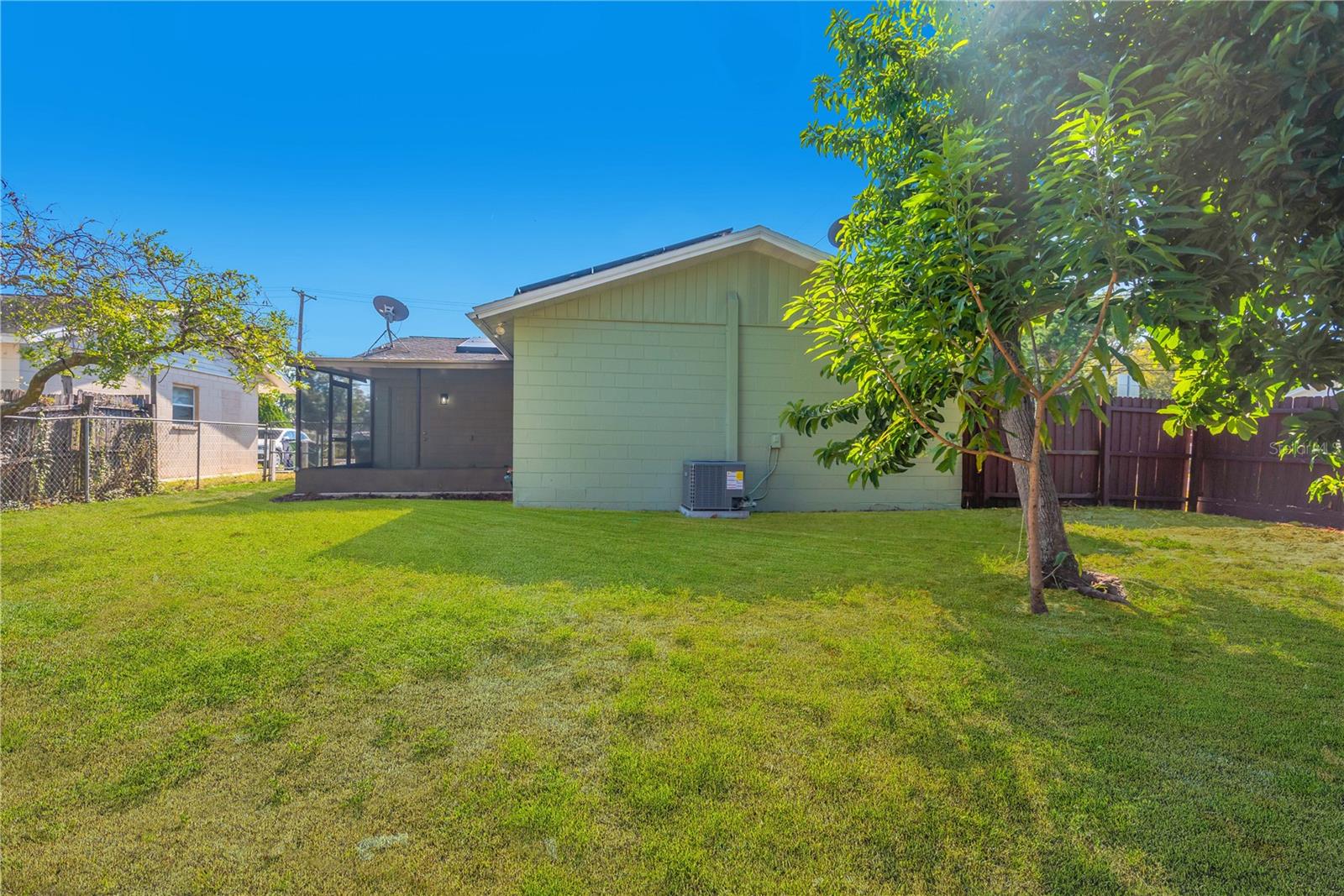 1721 W Humphrey Street