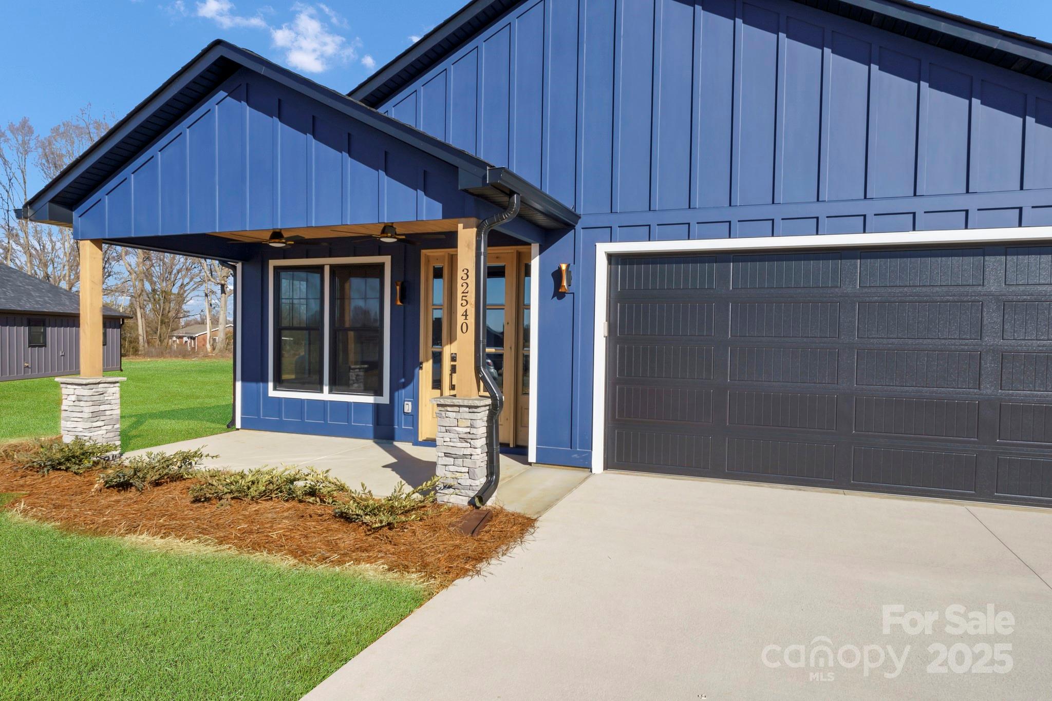 32525 Buchanan Lane