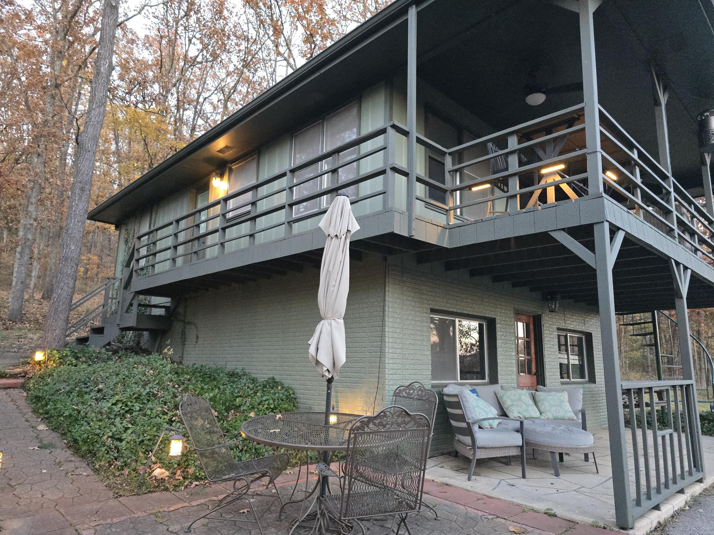 512 Dry Creek Drive