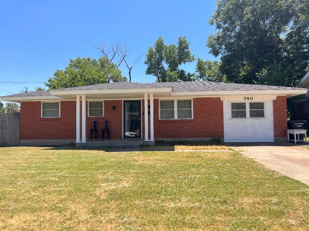 Cute  3 bed with converted garage for extra bedroom or living area. Updated kitchen, comes with fridge. Seperate large utility room. Storm shelter  Minimum 600 credit score, 1 year lease. Pets possible.
