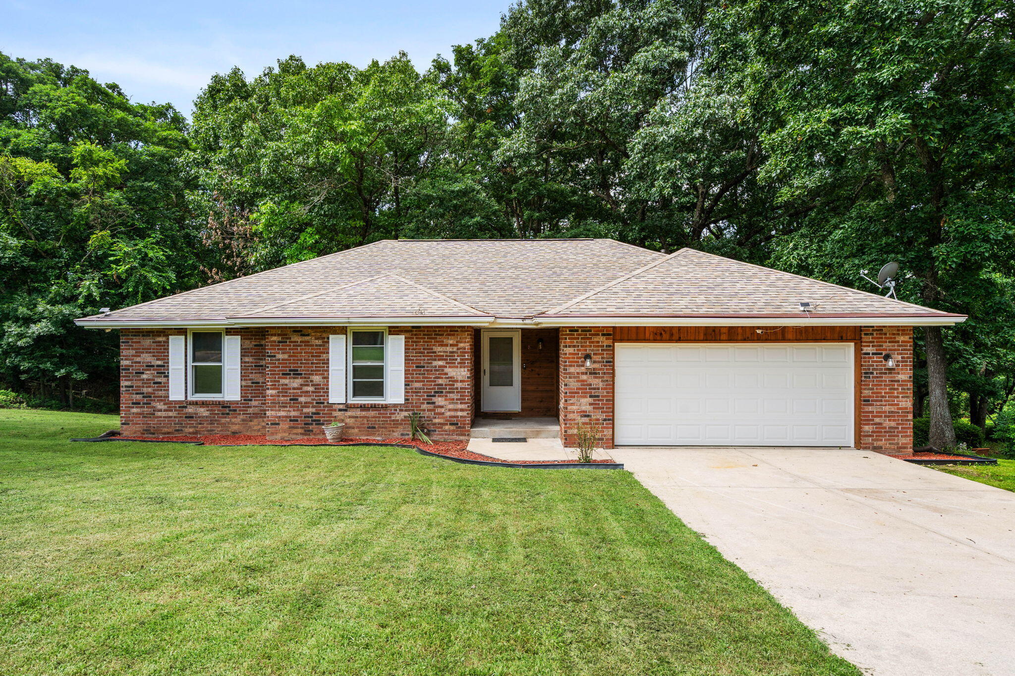 8 Northwoods Drive