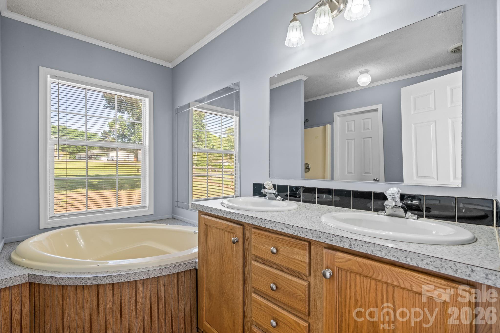 3015 Farm Pond Lane