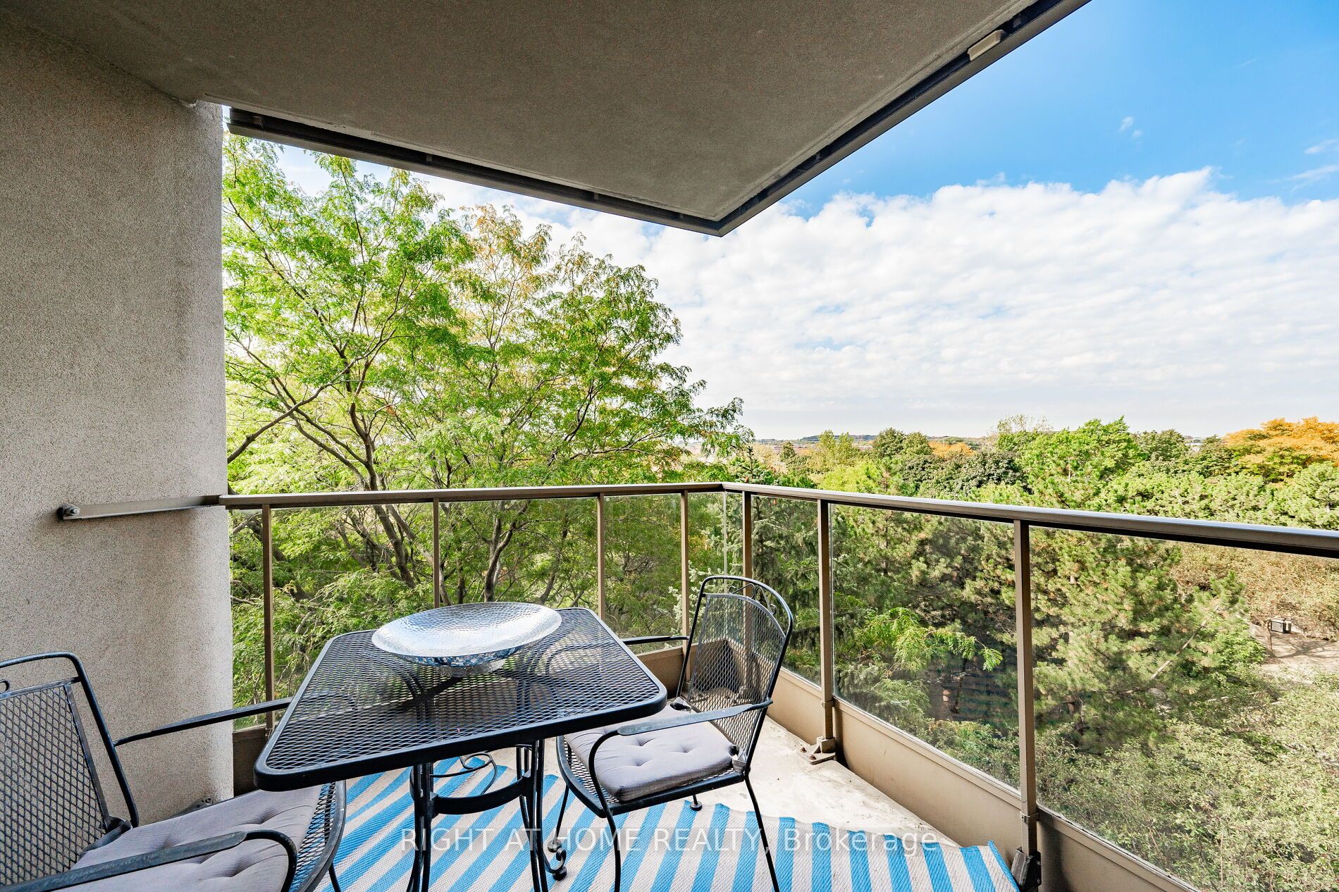 45 Kingsbridge Garden Circ 503