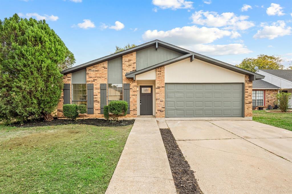 4124 Silverberry Avenue