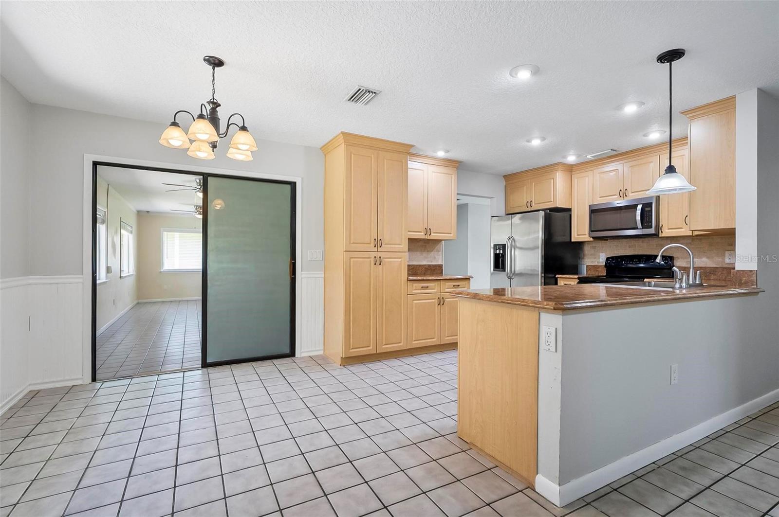 59 Zephyr Lily Trail