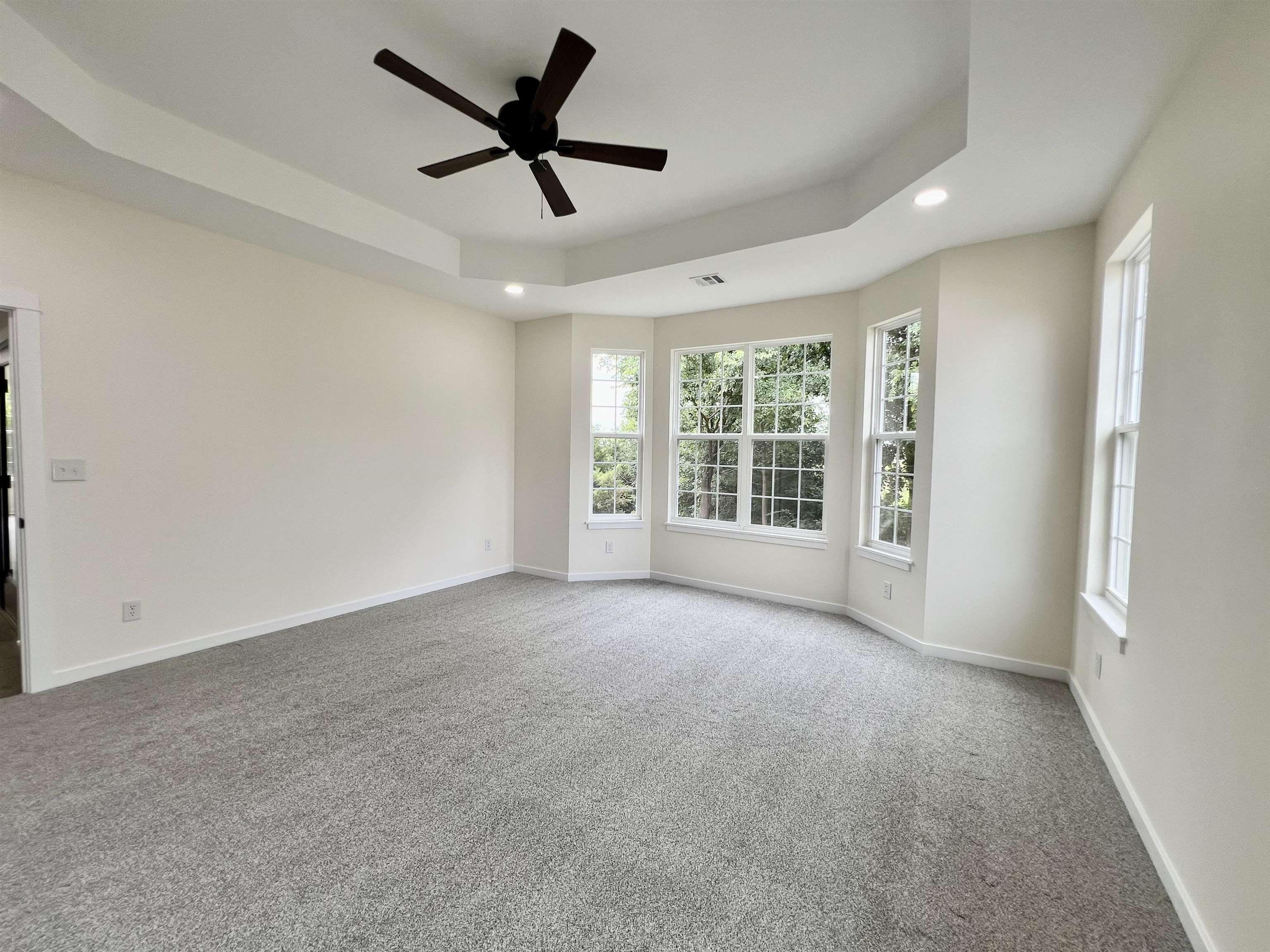 208 Castle Pines Dr