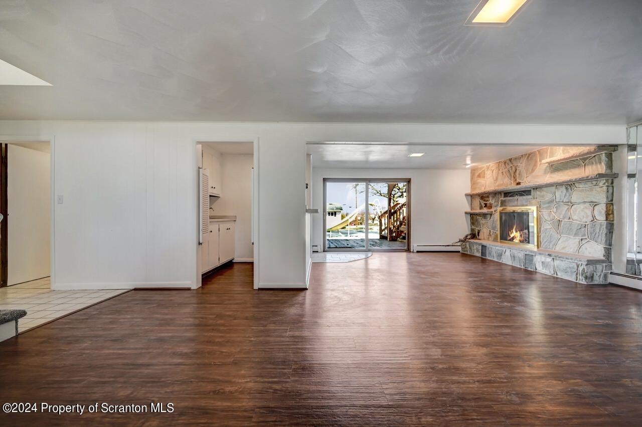 437 Jessup Avenue